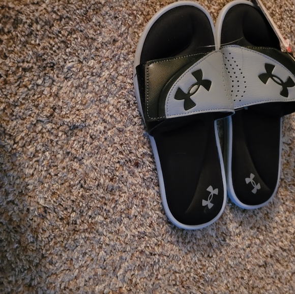Men's slides - Picture 2 of 2
